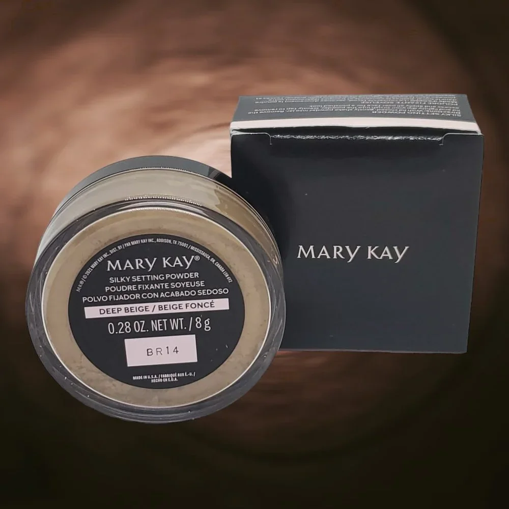 Deep Beige Silky Setting Powder - Mary Kay